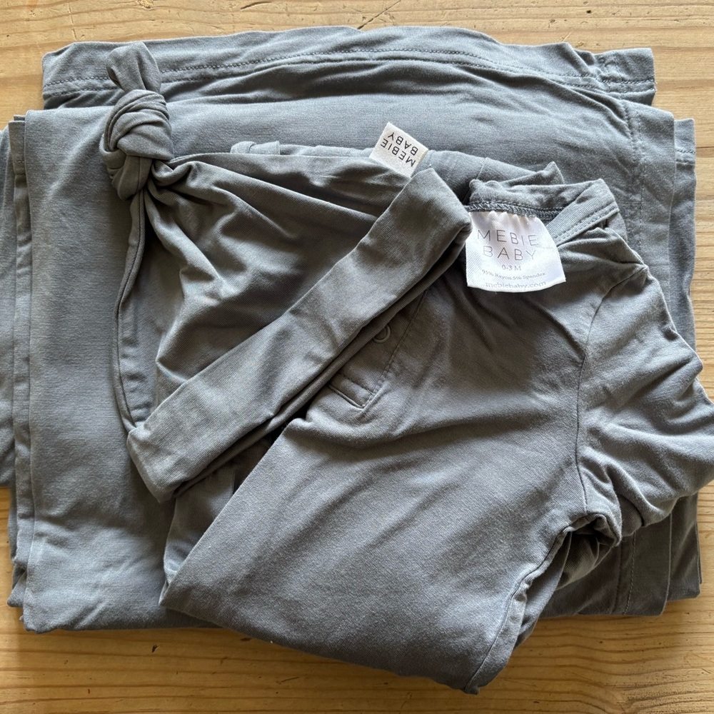 MEBIE BABY - Swaddle outfit , hat & receiving blanket